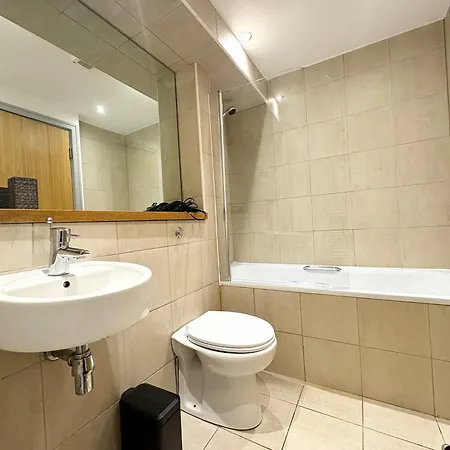 Bright 2-bed Centre - Walk To Everything, Prime Location * York